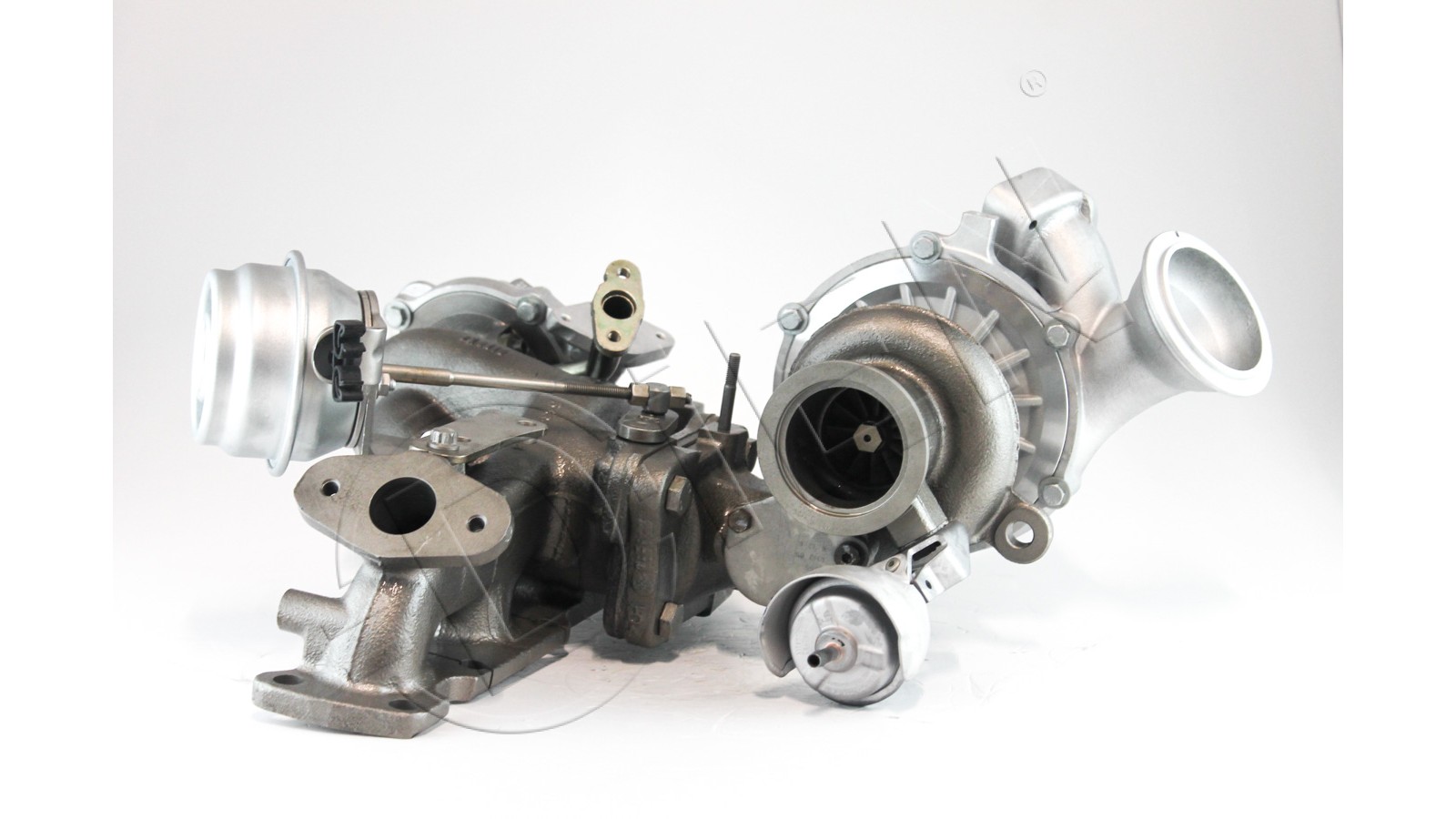 Turbocompressore rigenerato per VOLVO XC70 II D5 AWD 205Cv